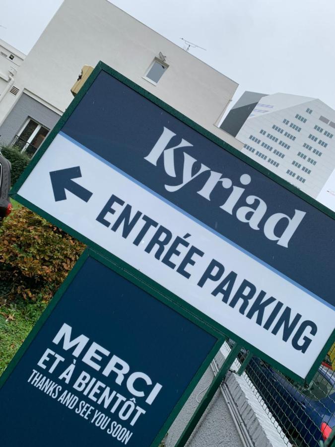 Kyriad Lille Gare - Grand Palais Esterno foto